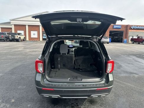Used 2024 Ford Explorer XLT w/ Equipment Group 202A AWD/4WD image 21