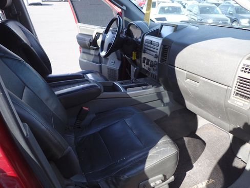 Used 2005 Nissan Armada LE w/ (U01) Technology Pkg (LE) AWD/4WD image 14