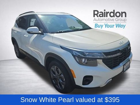 Used 2024 Kia Seltos S AWD/4WD image 2