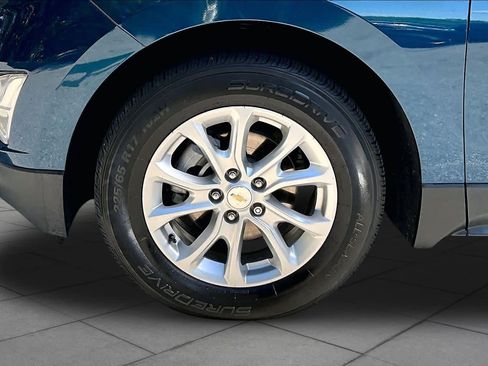 Used 2020 Chevrolet Equinox LT w/ Driver Convenience Package FWD image 11