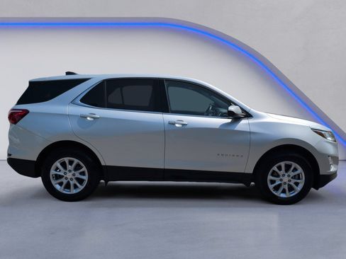Used 2020 Chevrolet Equinox LT AWD/4WD image 11