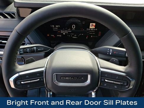 Used 2025 GMC Yukon Denali w/ Sun & Power Step Package image 24