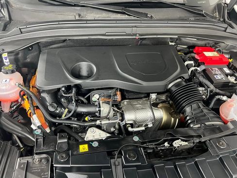 Used 2024 Alfa Romeo Tonale Veloce w/ Premium Interior Package image 34