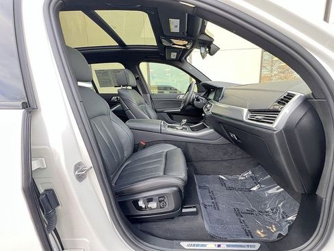 Used 2022 BMW X5 sDrive40i w/ M Sport Package image 29