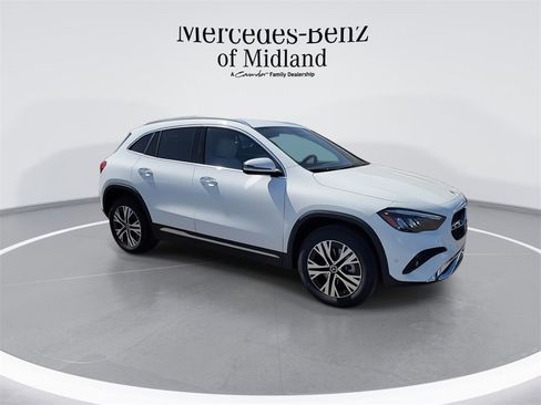 New 2025 Mercedes-Benz GLA 250 image 9