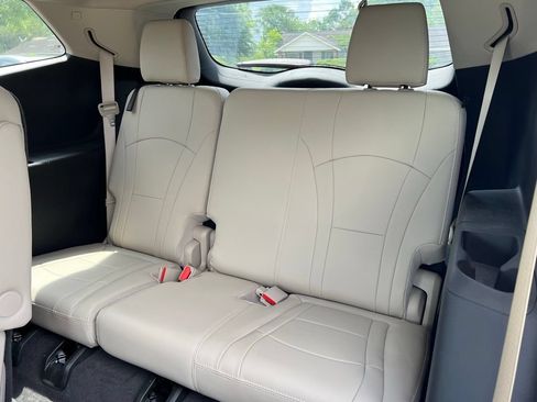 Used 2020 Buick Enclave Essence w/ Sound and Sites Package FWD image 6