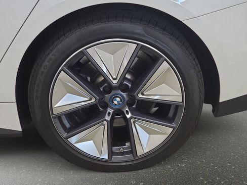 Certified 2023 BMW i4 eDrive35 w/ Premium Package image 31