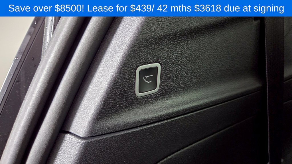 New 2026 Chrysler Pacifica Select w/ S Appearance Package FWD image 11