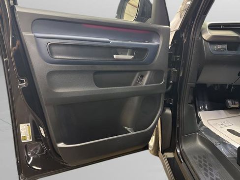 New 2025 Volkswagen ID. Buzz Pro S image 6