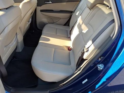 Used 2012 Hyundai Elantra SE image 19