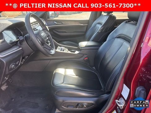 Used 2024 Jeep Grand Cherokee Limited image 10