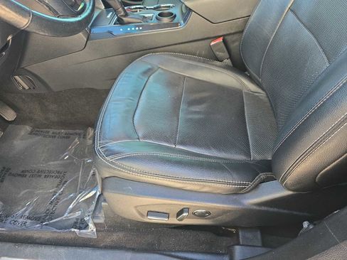Used 2016 Ford Explorer Limited image 16