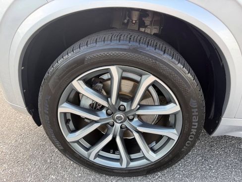 Used 2019 Volvo XC90 T6 Momentum w/ Protection Package Premier AWD/4WD image 24
