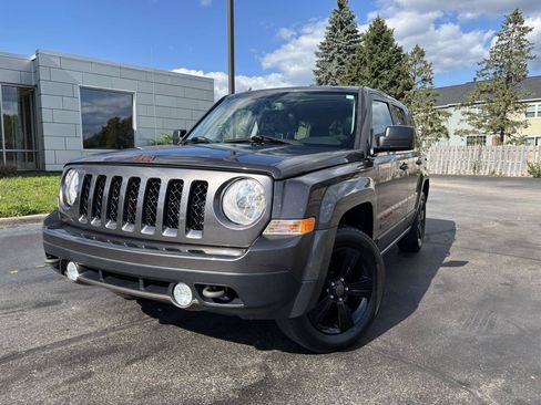 Used 2016 Jeep Patriot 75th Anniversary w/ Power Value Group AWD/4WD image 1