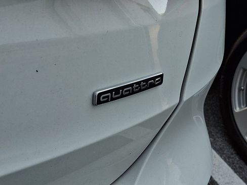 Certified 2025 Audi Q3 2.0T Premium Plus w/ Premium Plus Package AWD/4WD image 6
