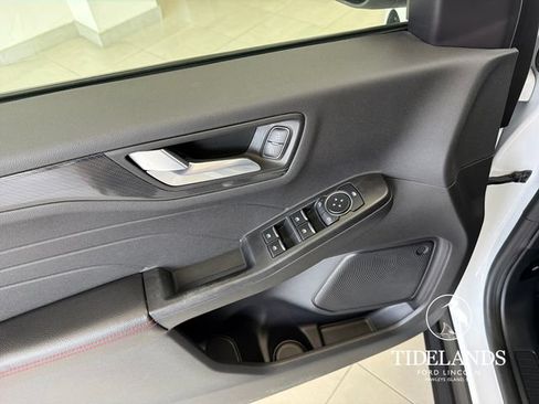 Certified 2023 Ford Escape ST-Line w/ Tech Pack #1 FWD image 15