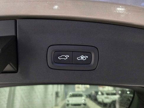 Used 2022 Polestar Polestar 2 w/ Plus Package image 21