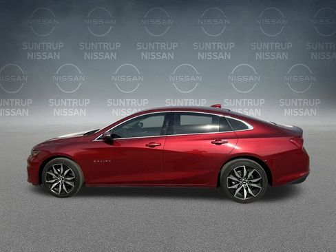 Used 2018 Chevrolet Malibu LT w/ Driver Confidence Package FWD image 37