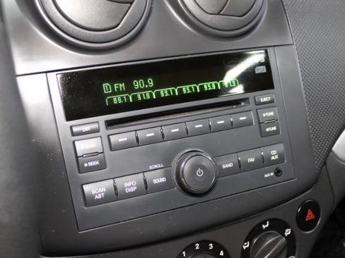 Used 2011 Chevrolet Aveo LT w/ Power and Convenience Package FWD image 14