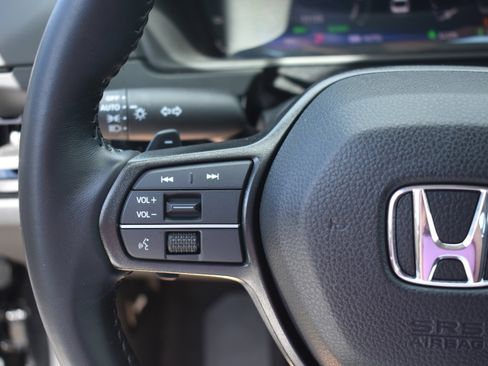 Used 2024 Honda Accord EX-L image 15