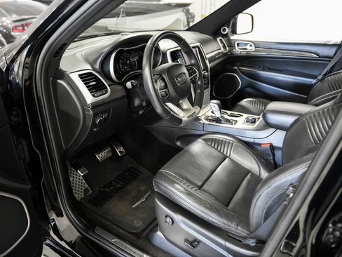 Used 2018 Jeep Grand Cherokee Trackhawk AWD/4WD image 9