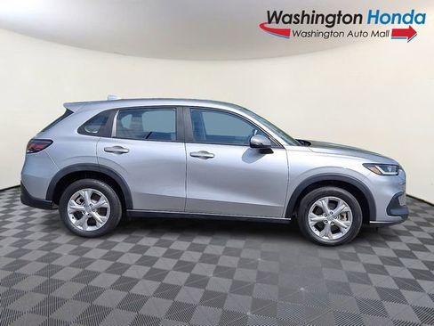 Used 2023 Honda HR-V LX image 7