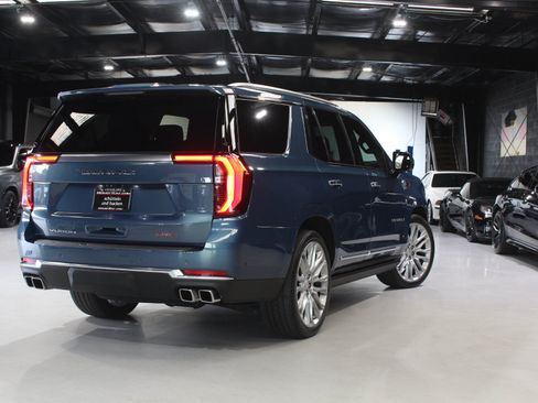 Used 2025 GMC Yukon Denali w/ Denali Reserve Package AWD/4WD image 19