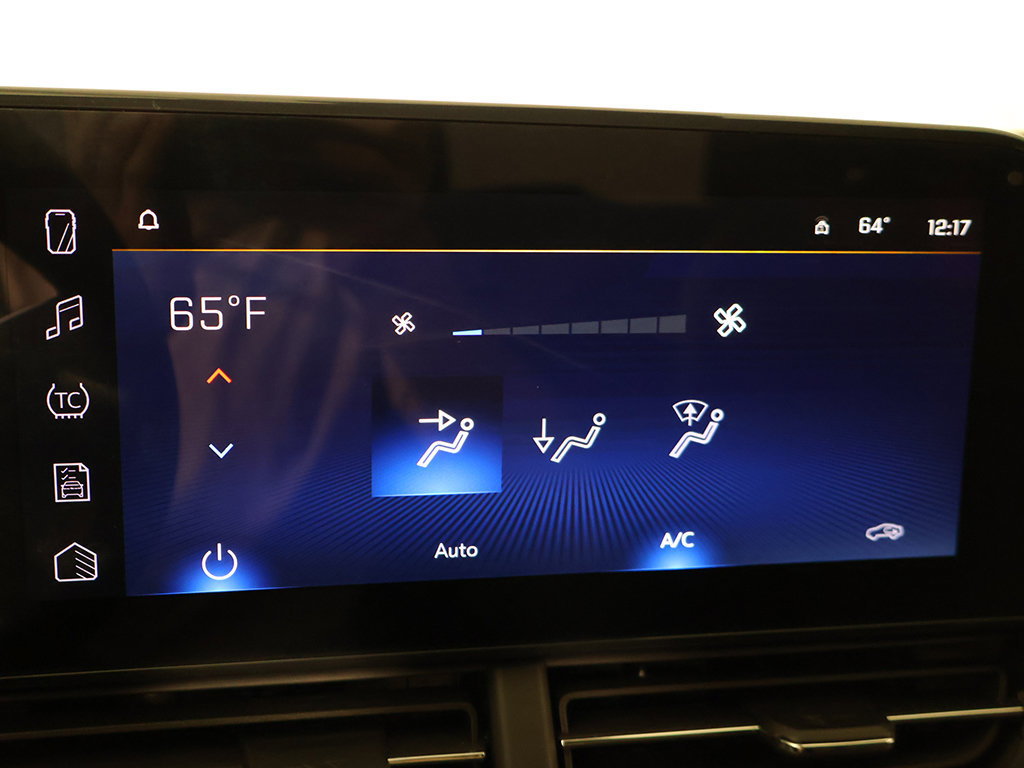 Used 2024 Chevrolet Trax RS w/ Driver Confidence Package FWD image 46