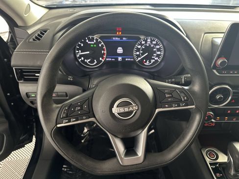 Certified 2024 Nissan Sentra SV FWD image 14