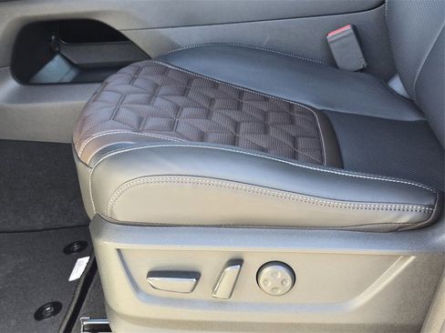 New 2026 Nissan Armada Platinum image 21