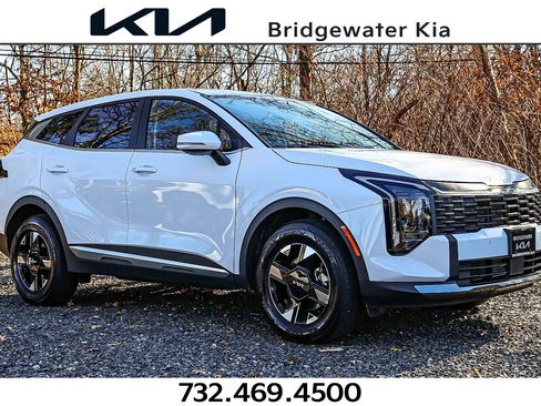 Certified 2026 Kia Sportage LX w/ LX Convenience Package image 1