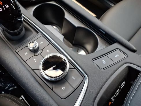 New 2025 Cadillac XT5 Premium Luxury w/ LPO, Floor Liner Package image 21