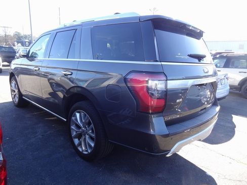 Used 2018 Ford Expedition Platinum image 3