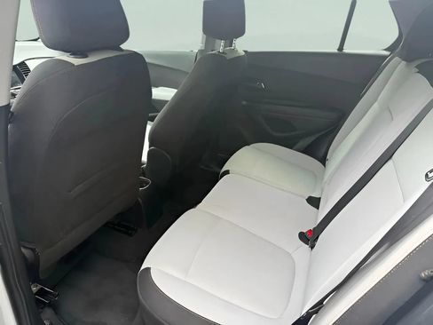 Used 2020 Chevrolet Trax LS w/ Tint and Cruise Package FWD image 36
