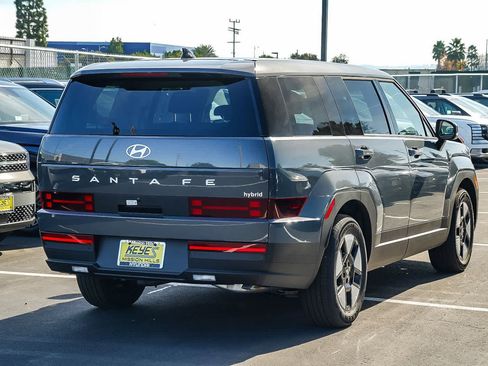 New 2026 Hyundai Santa Fe SE image 4