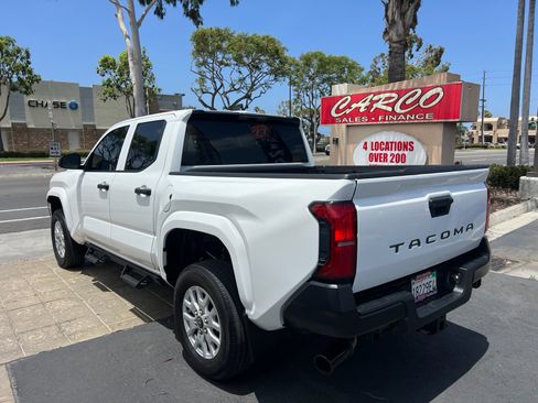 Used 2024 Toyota Tacoma SR RWD image 6