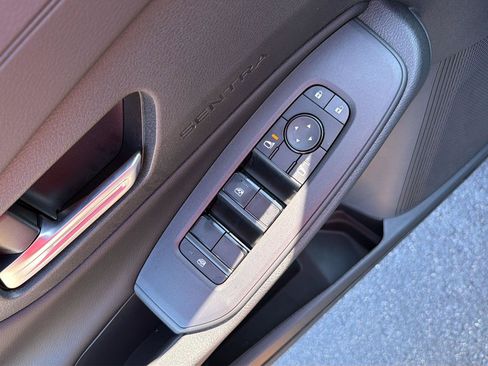 New 2026 Nissan Sentra SV w/ SV Convenience Package FWD image 32