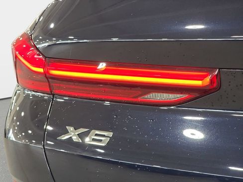 Used 2024 BMW X6 xDrive40i w/ Premium Package AWD/4WD image 24