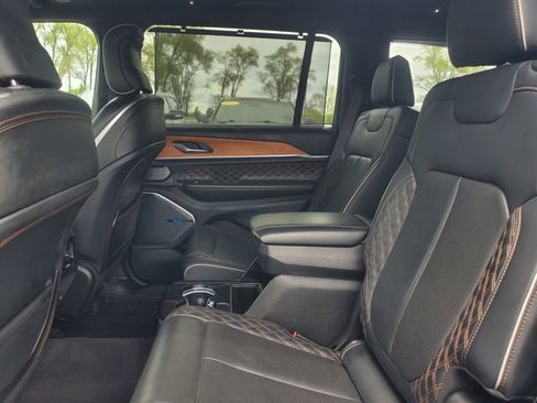 Used 2021 Jeep Grand Cherokee L Summit AWD/4WD image 33