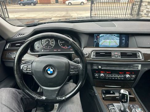 Used 2012 BMW 750Li xDrive AWD/4WD image 21