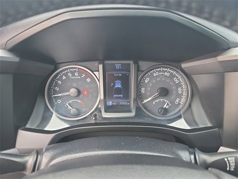 Used 2021 Toyota Tacoma 2WD Double Cab image 25
