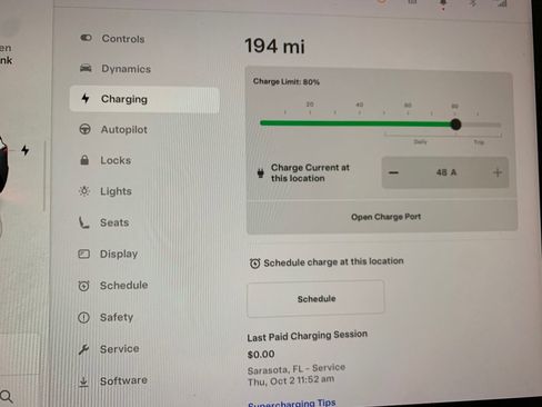 Used 2022 Tesla Model Y Performance AWD/4WD image 27