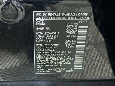 Used 2017 Nissan Rogue SV image 34