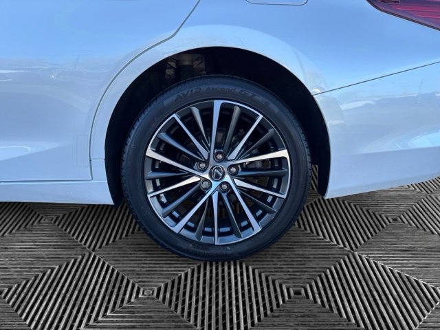 Used 2024 Lexus ES 250 w/ Premium Package AWD/4WD image 31