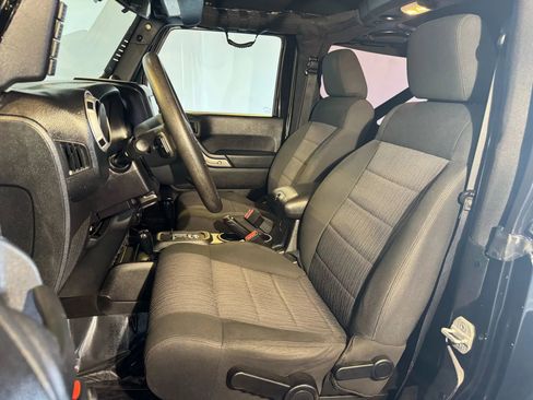 Used 2012 Jeep Wrangler Sport image 9