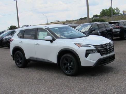 New 2026 Nissan Rogue SV FWD image 1