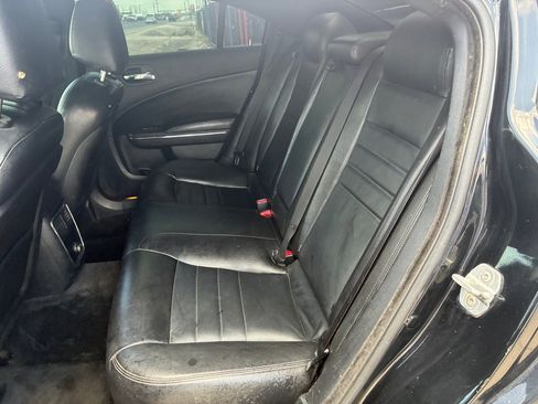 Used 2012 Dodge Charger SE RWD image 30