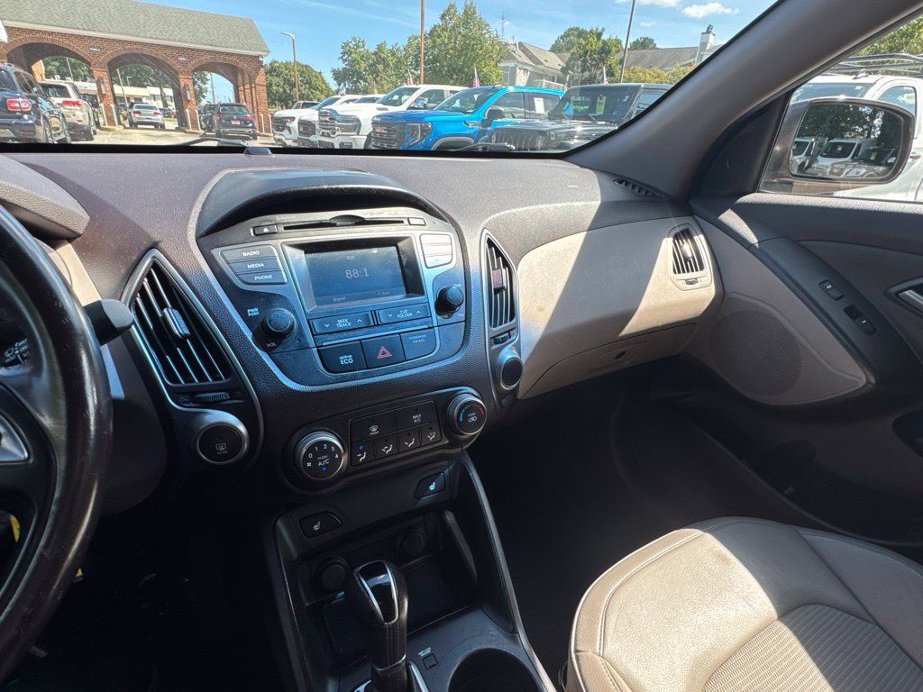 Used 2014 Hyundai Tucson SE FWD image 15