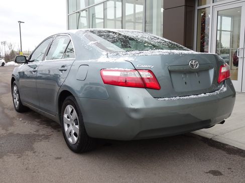 Used 2008 Toyota Camry LE image 3