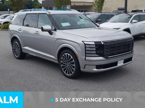 Certified 2026 Hyundai Palisade Calligraphy FWD image 3